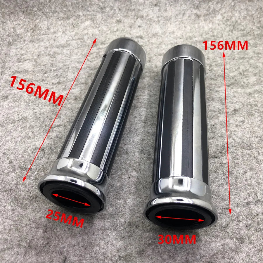 Chrome Skull Motorcycle Handlebar Grips