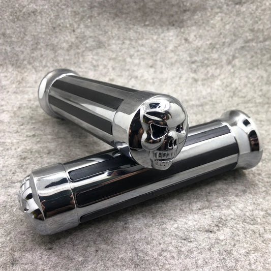 Chrome Skull Motorcycle Handlebar Grips